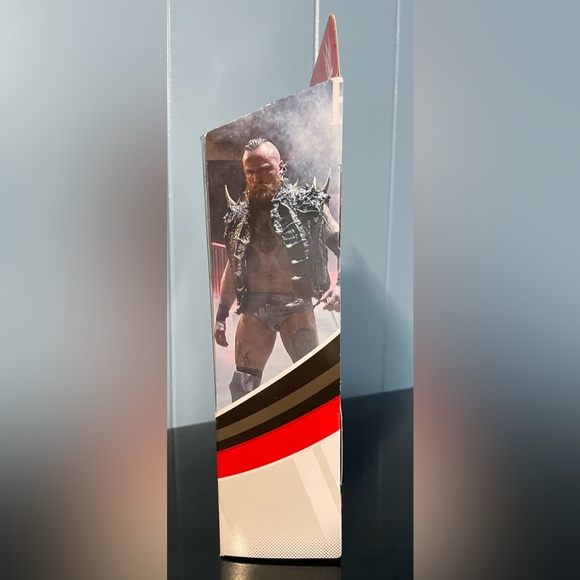 WWE Elite Collection Series 73: Aleister Black - Picture 3 of 5